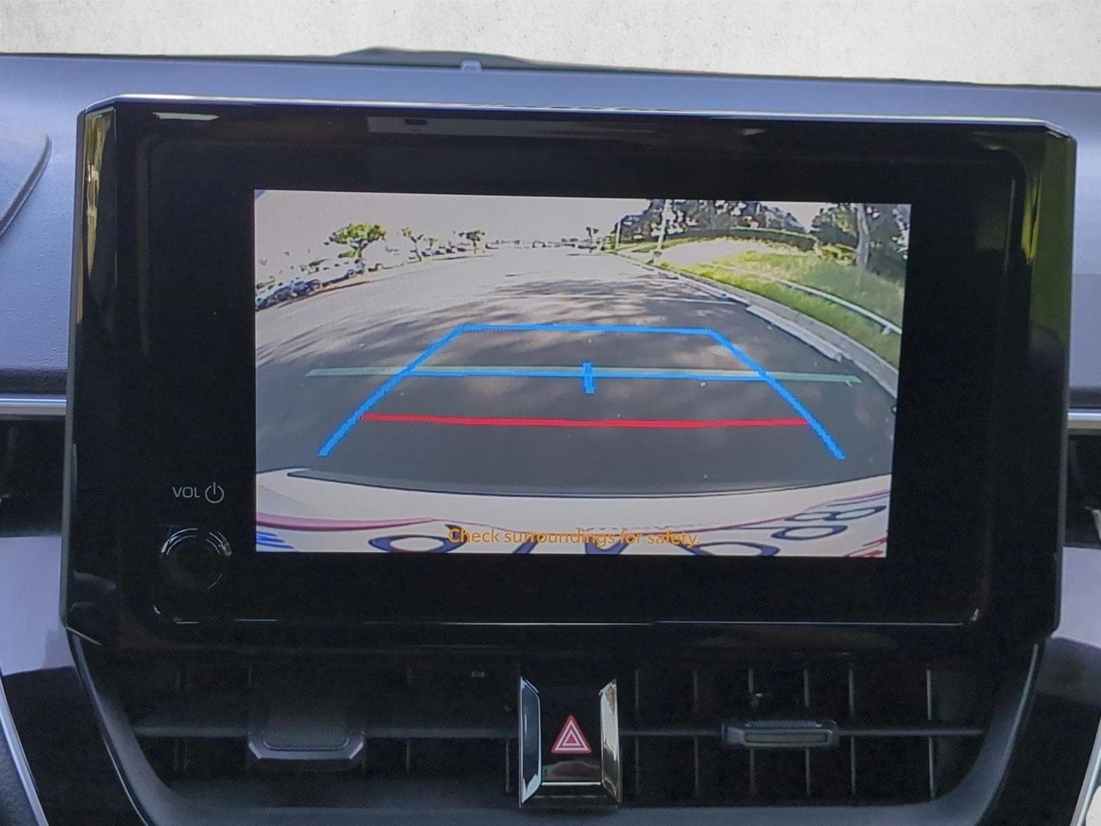 2025 Toyota Corolla SE - Photo 13