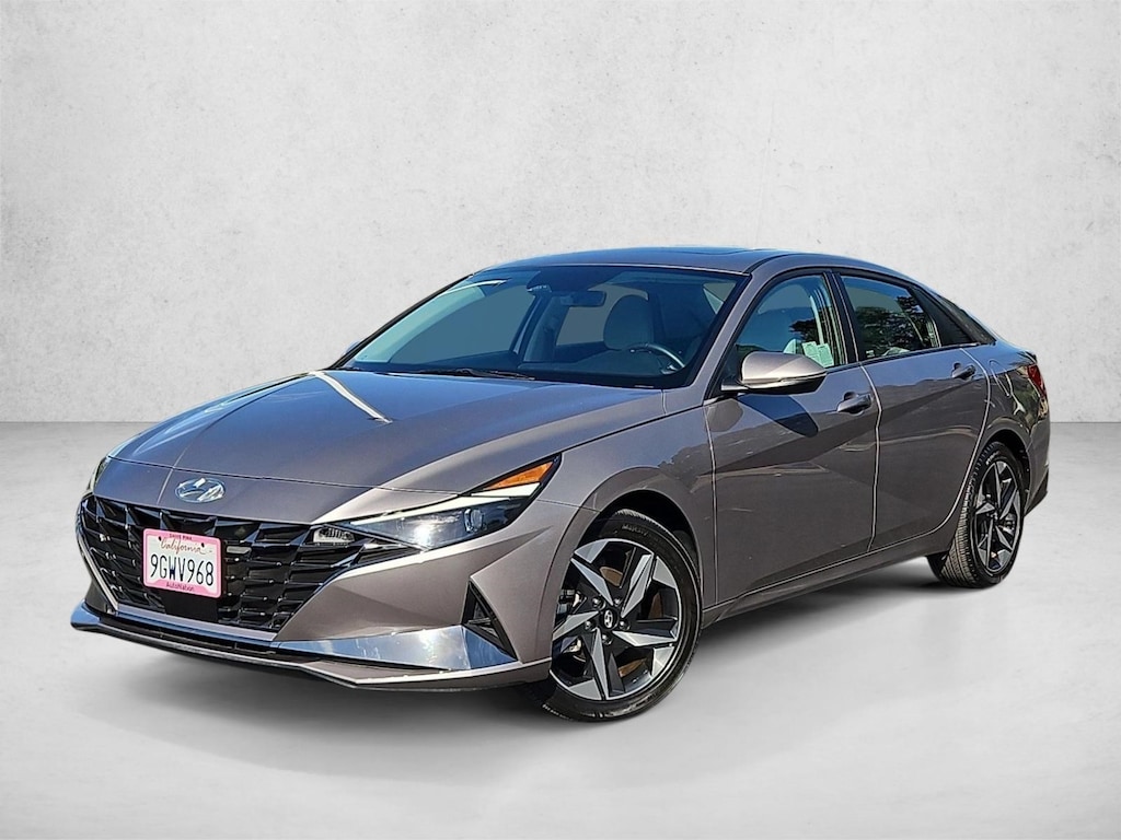 Used 2023 Hyundai Elantra Limited Sedan