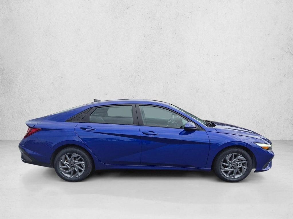 Used 2024 Hyundai Elantra SEL Sedan