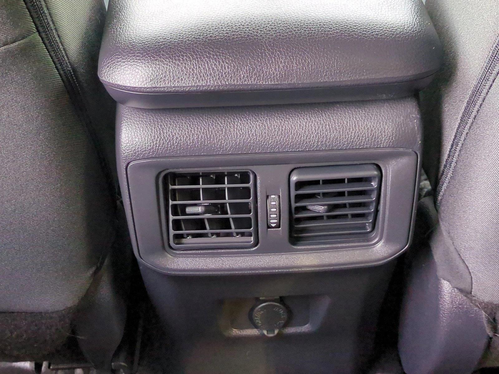 2025 Toyota RAV4 LE - Photo 16