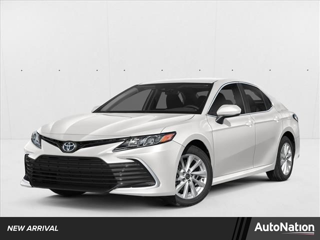 2022 Toyota Camry LE's photo