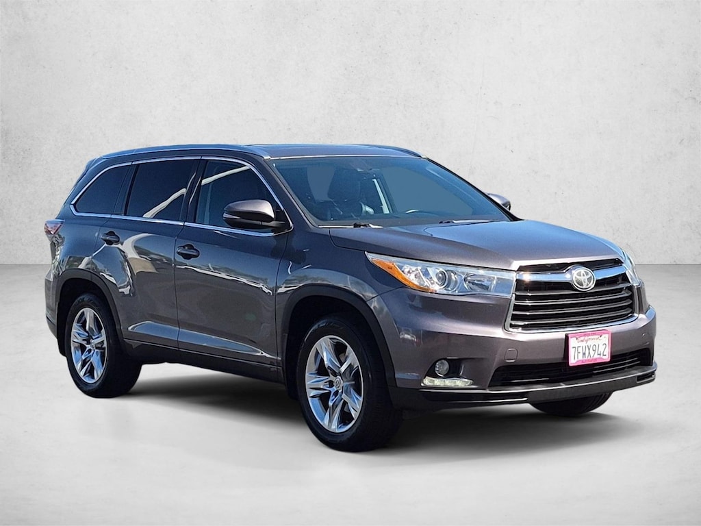Used 2014 Toyota Highlander Limited Platinum V6 SUV