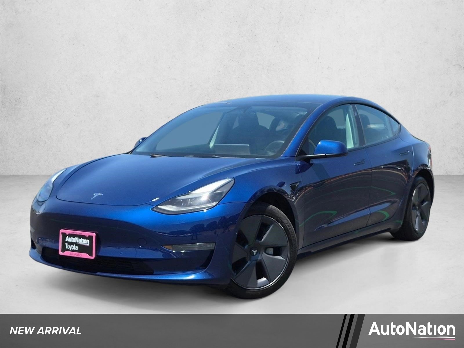 2022 Tesla Model 3 Long Range Dual Motor All-Wheel Drive's photo