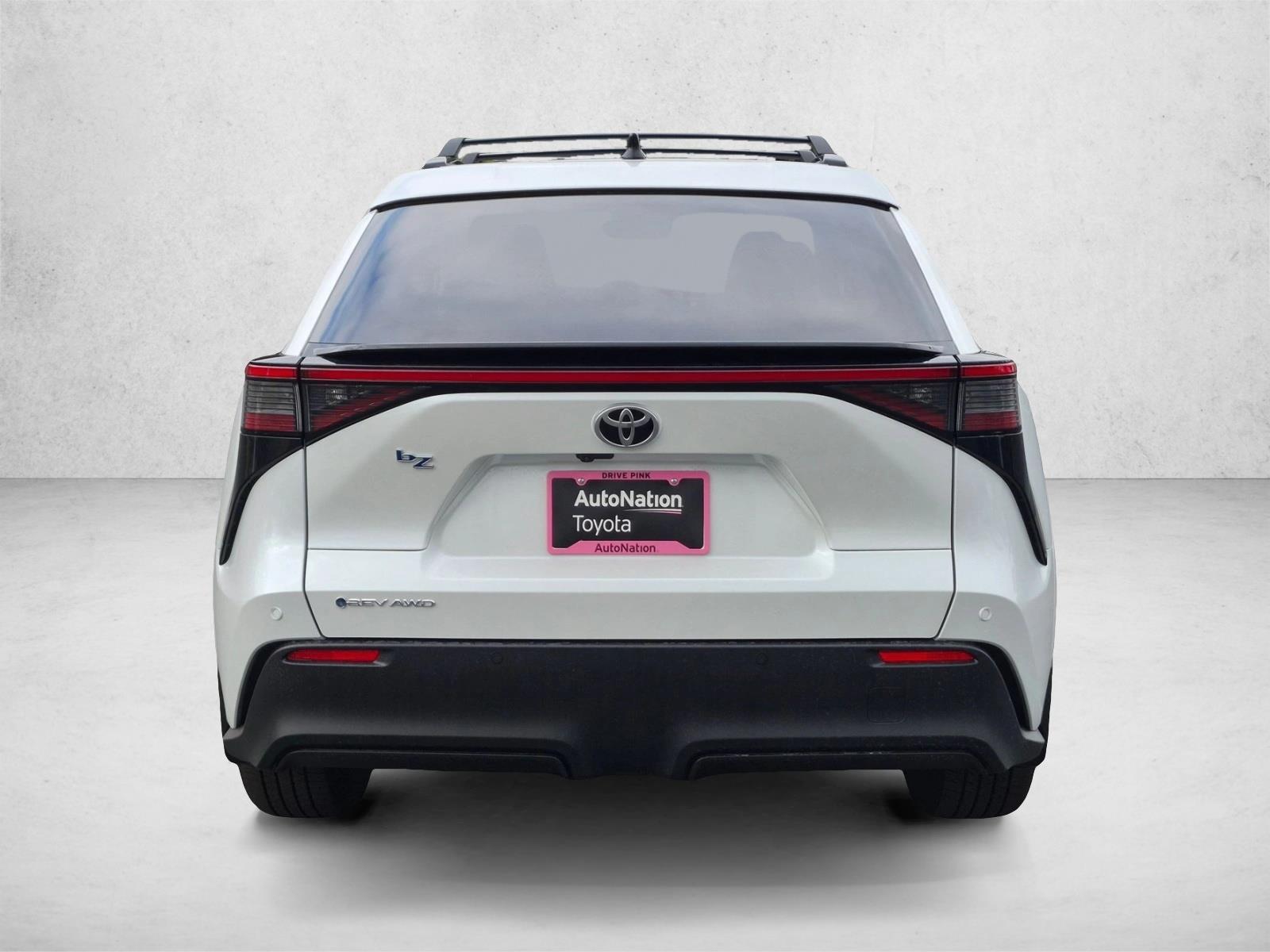 2026 Toyota bZ XLE - Photo 7