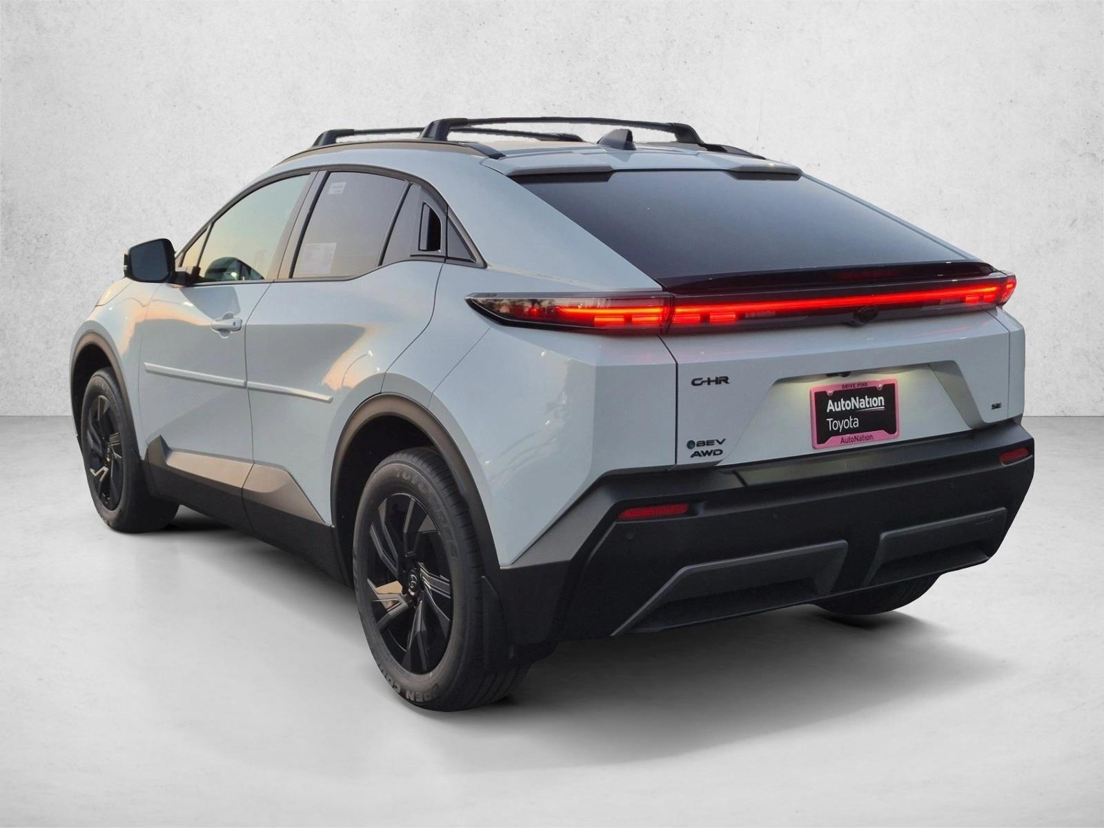 2026 Toyota C-HR SE - Photo 6