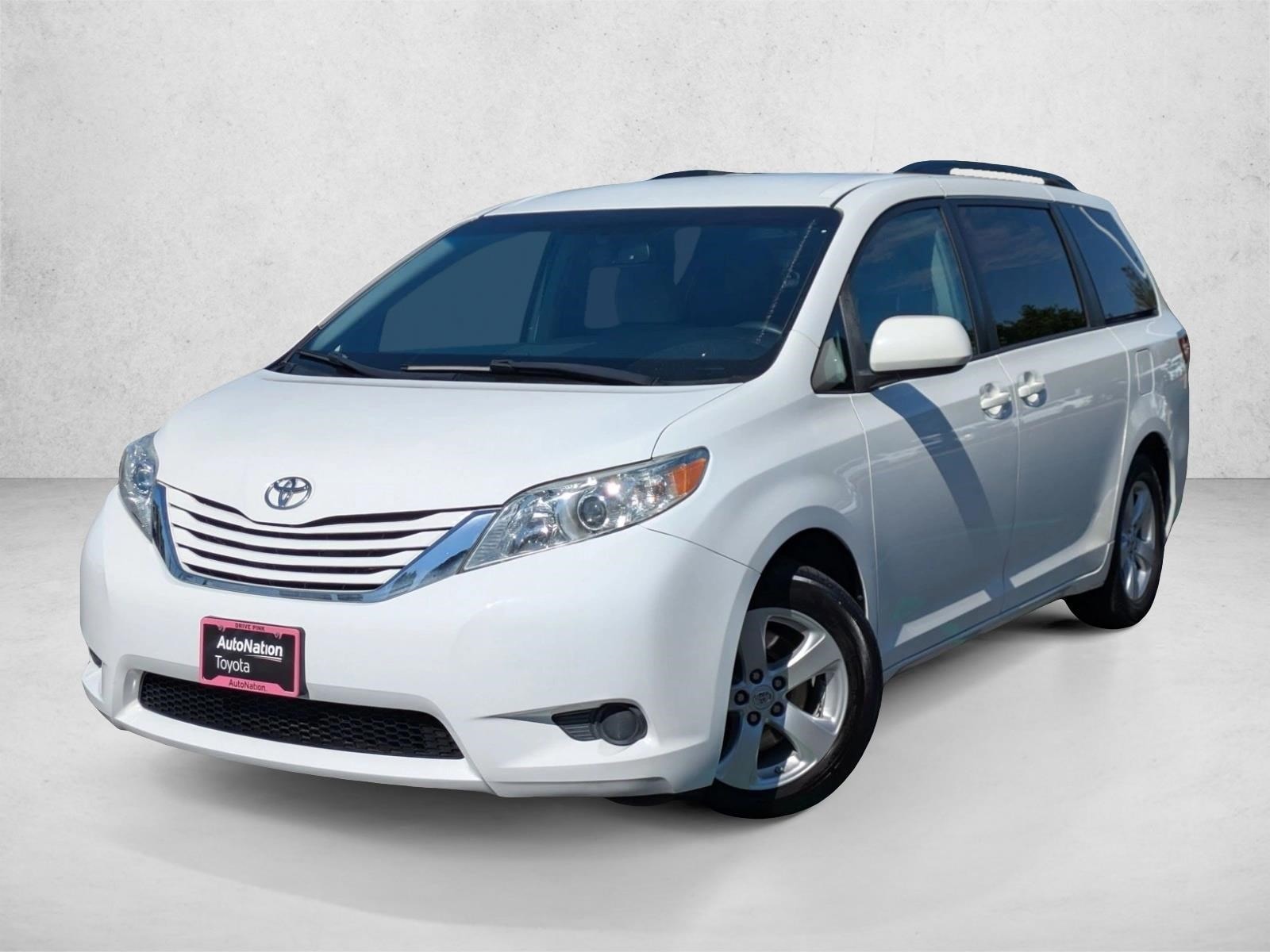 2015 Toyota Sienna LE