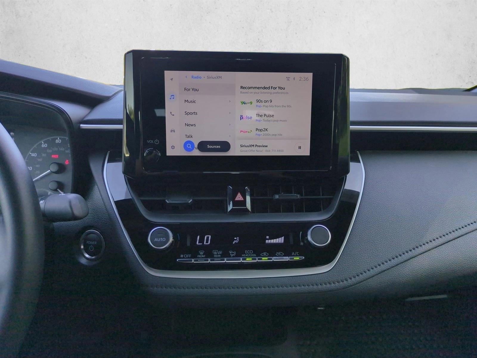 2025 Toyota Corolla SE - Photo 14