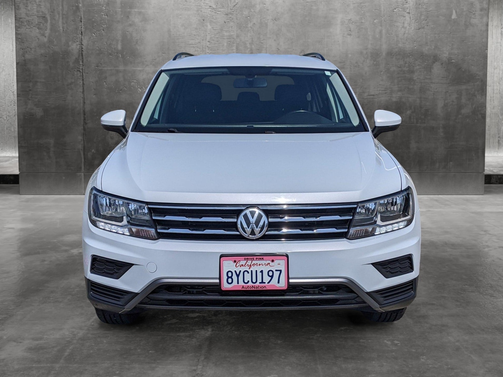 Used 2018 Volkswagen Tiguan SE with VIN 3VV3B7AX2JM192517 for sale in Irvine, CA