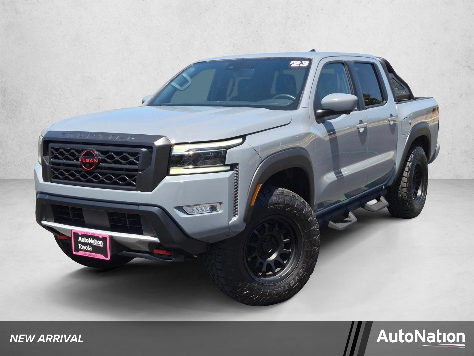 2023 Nissan Frontier PRO-4X Crew Cab 4X4's photo