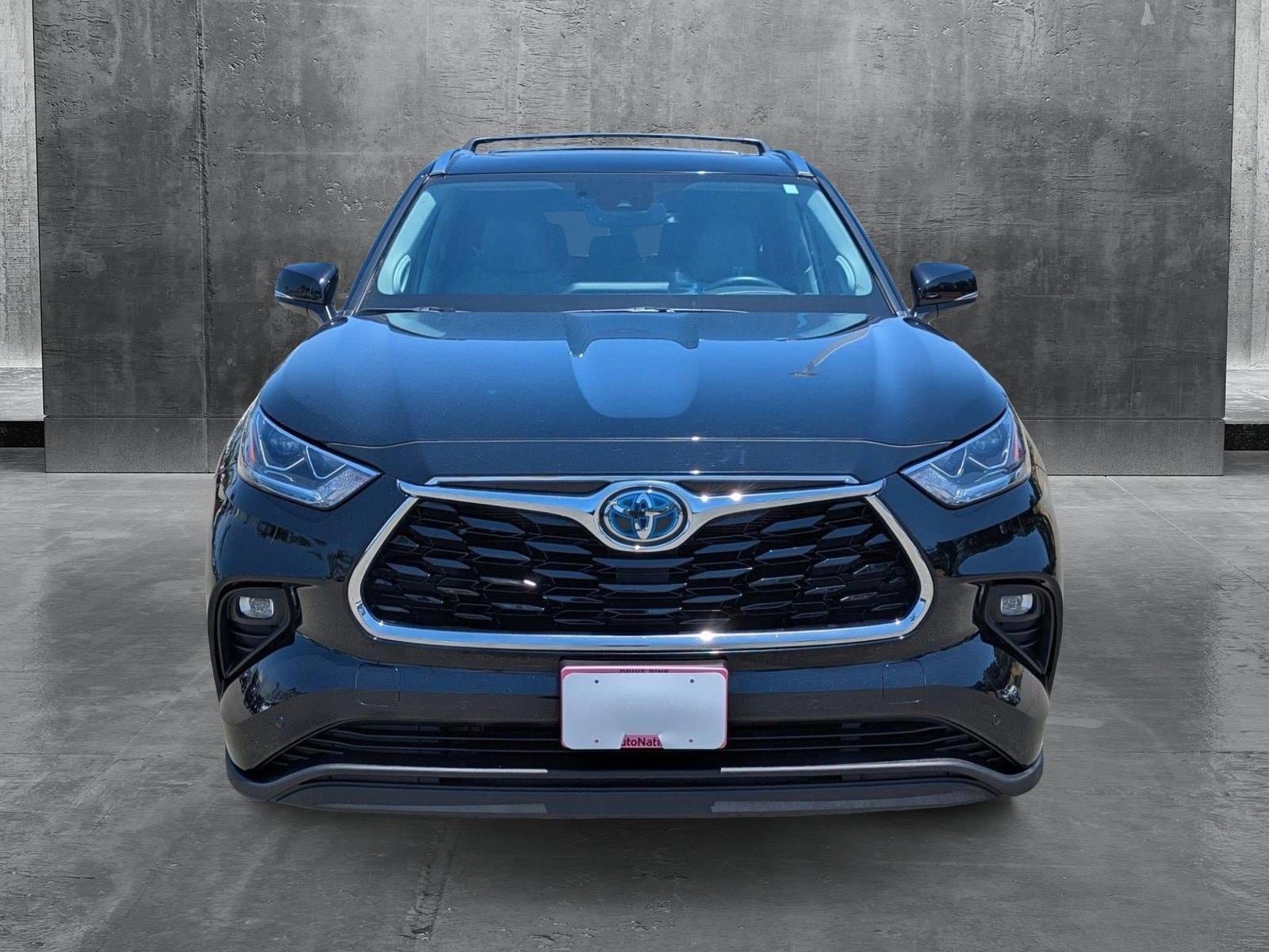 Used 2021 Toyota Highlander Limited with VIN 5TDDBRCH9MS521237 for sale in Irvine, CA