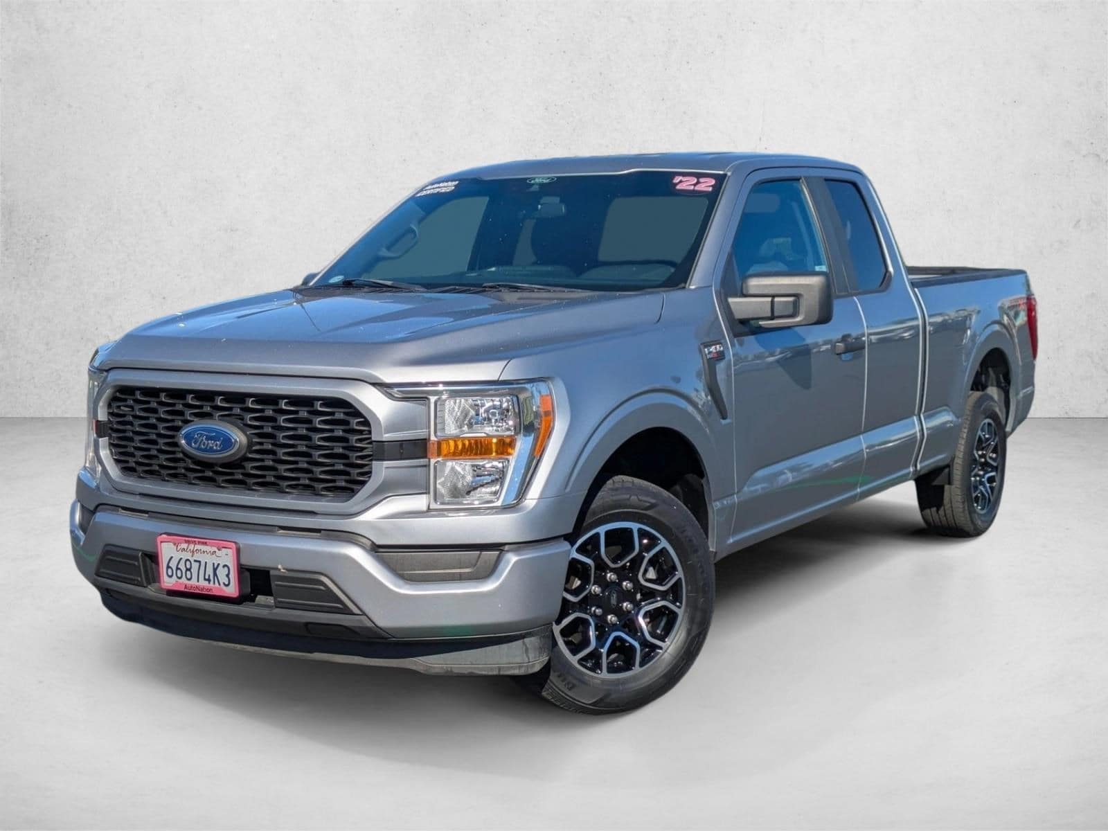 2022 Ford F-150 XL's photo