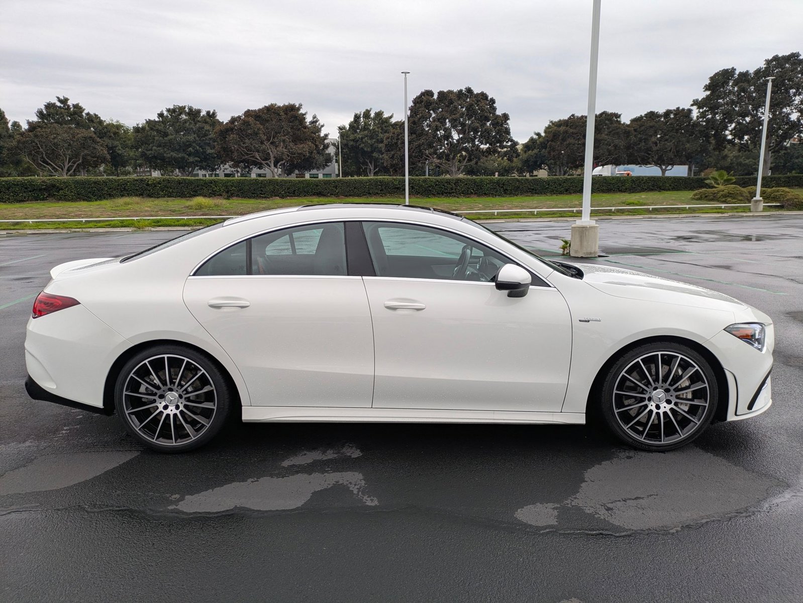 2022 Mercedes Benz CLA AMG 35 4MATIC photo 4