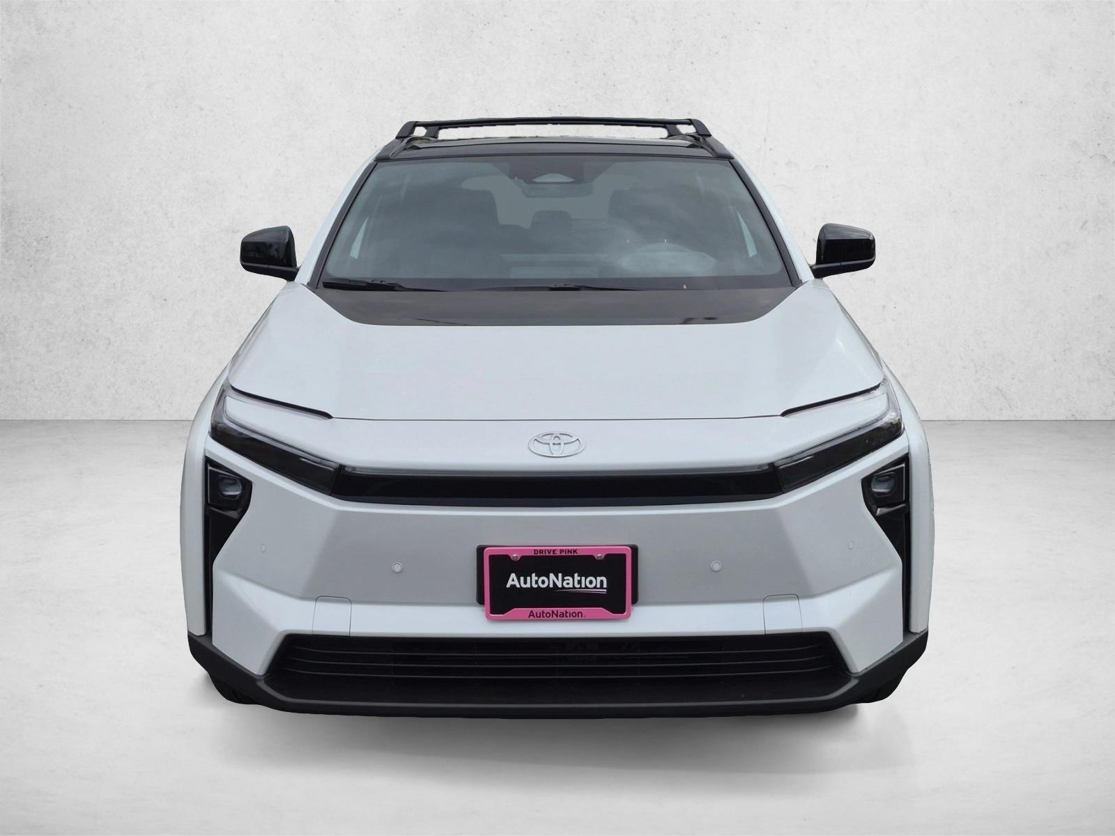 2026 Toyota bZ XLE - Photo 9