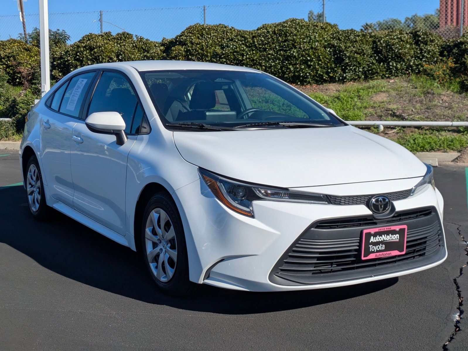 2024 Toyota Corolla LE photo 3
