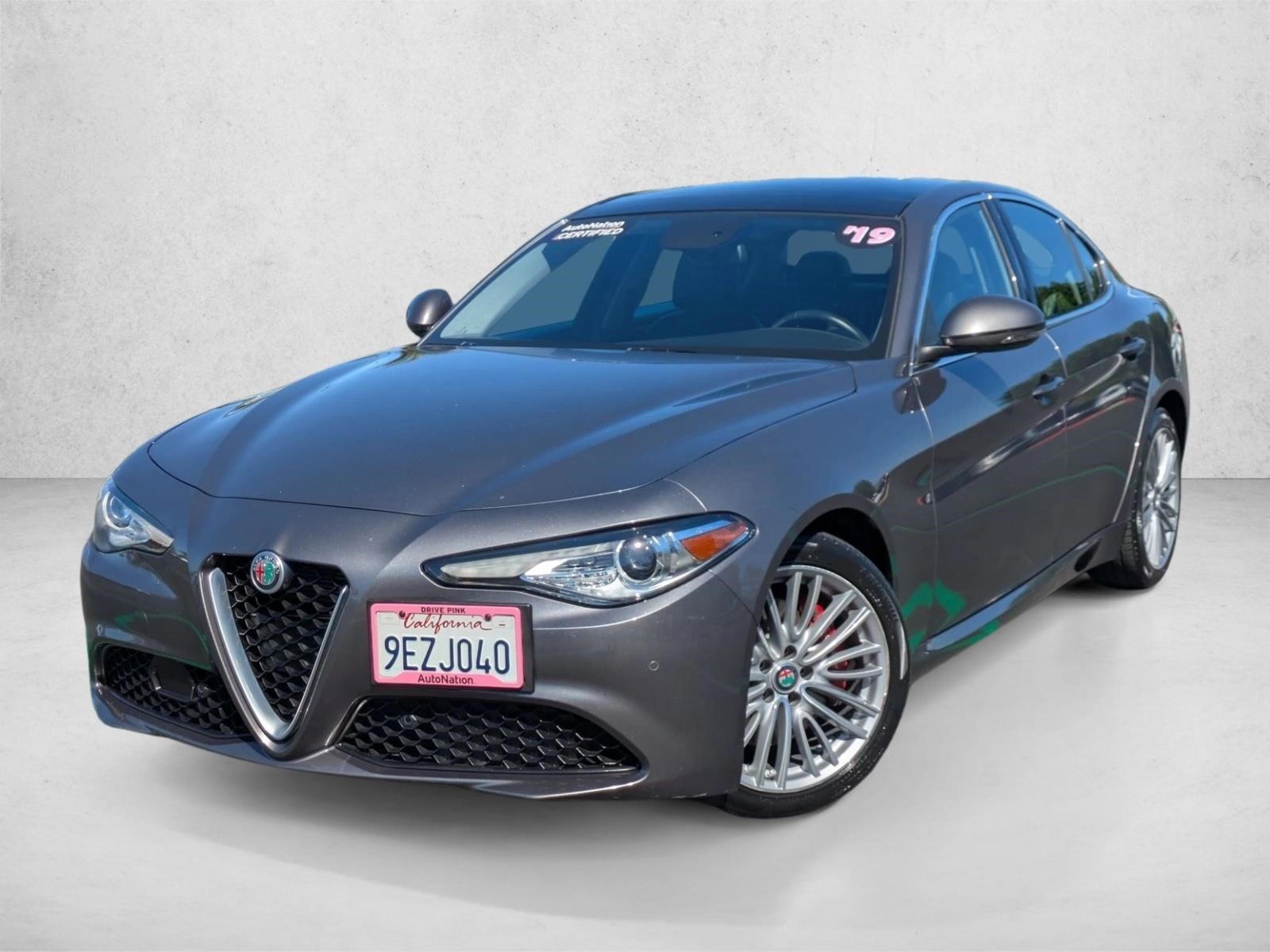 2019 Alfa Romeo Giulia Ti Lusso's photo