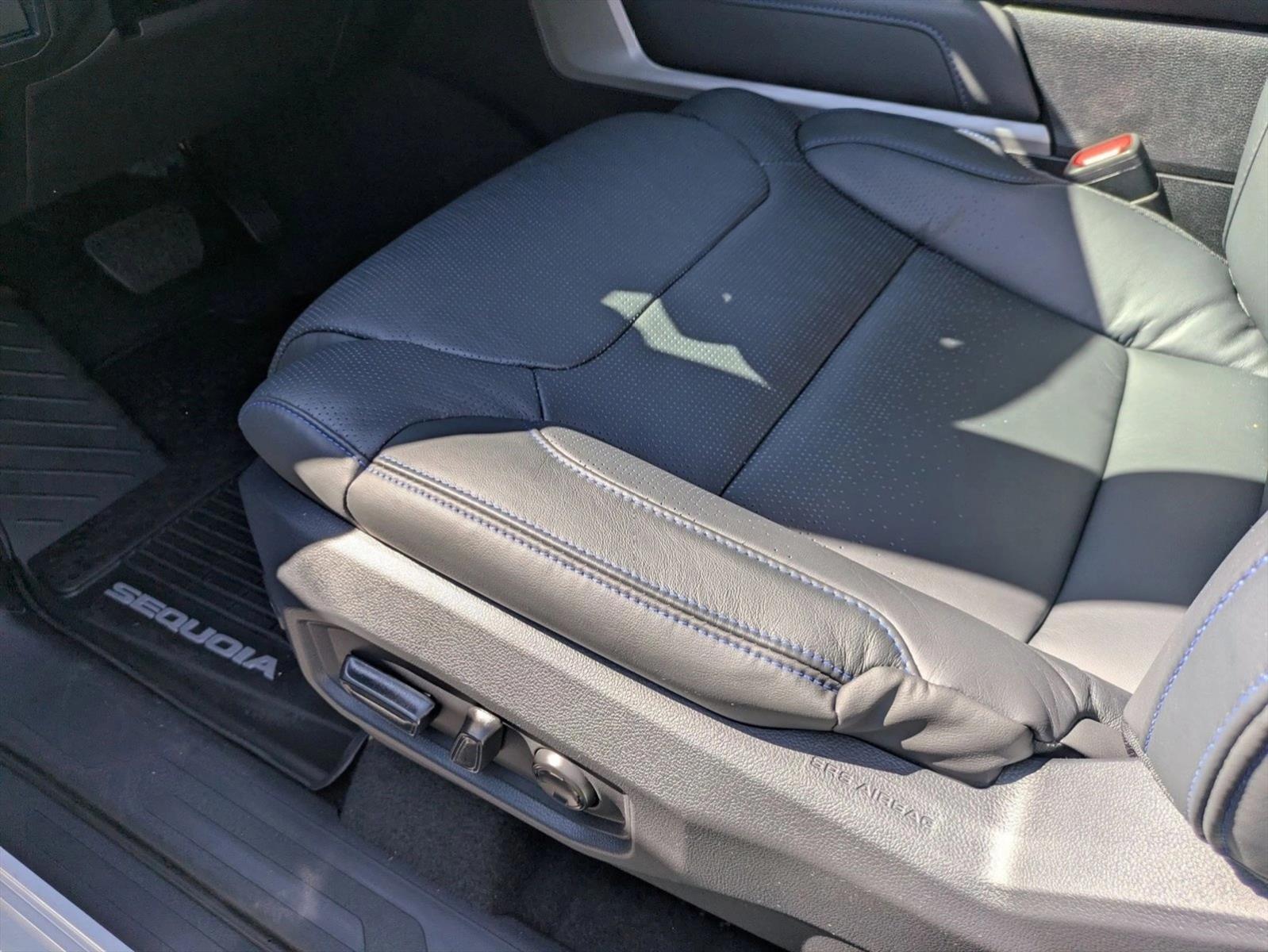 2026 Toyota Sequoia Platinum photo 4