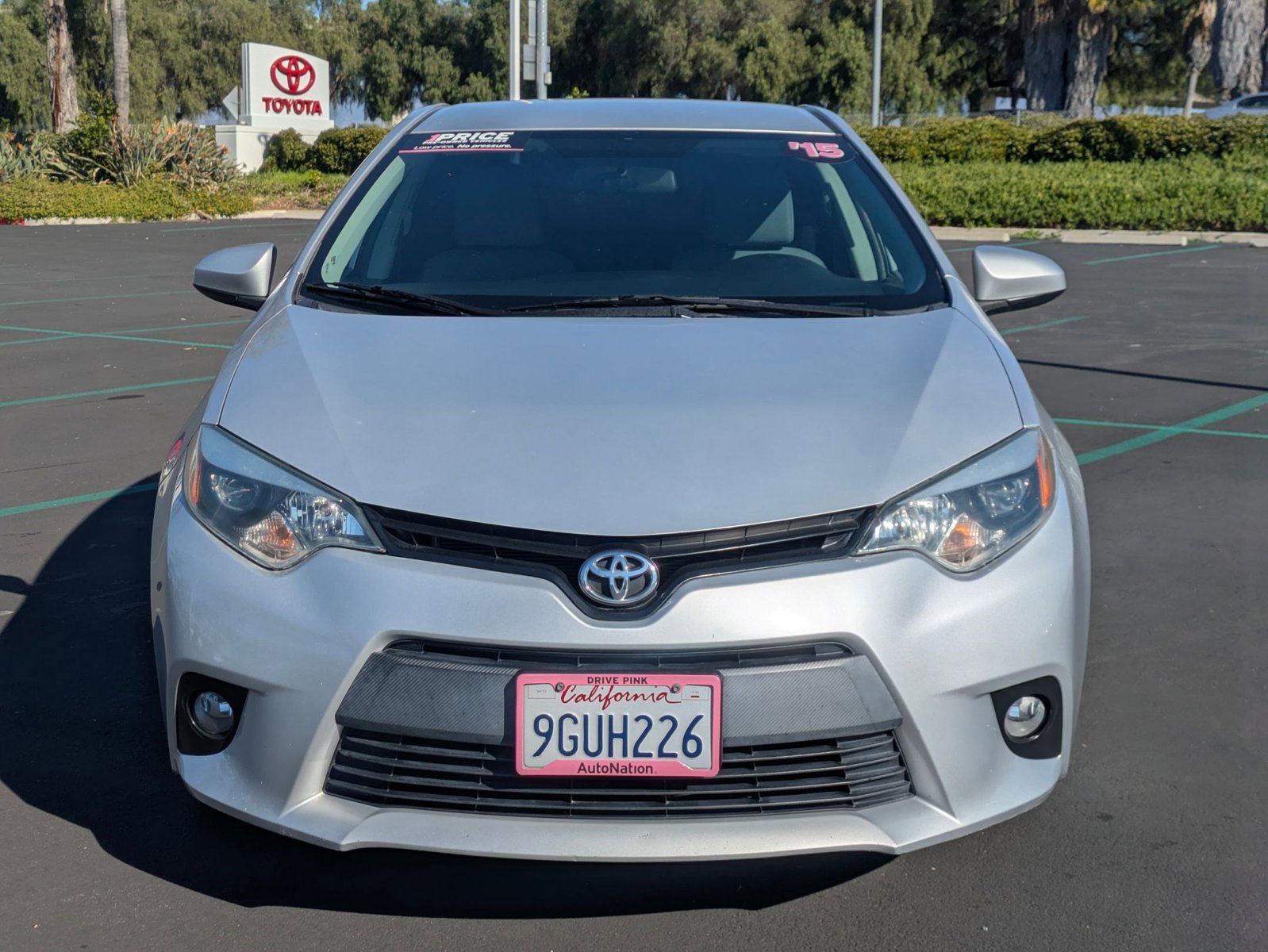 2015 Toyota Corolla L photo 2