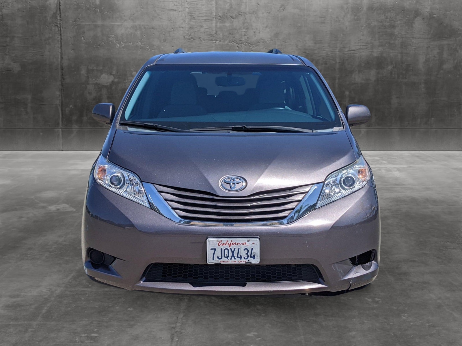 Used 2015 Toyota Sienna LE with VIN 5TDKK3DC0FS564892 for sale in Irvine, CA