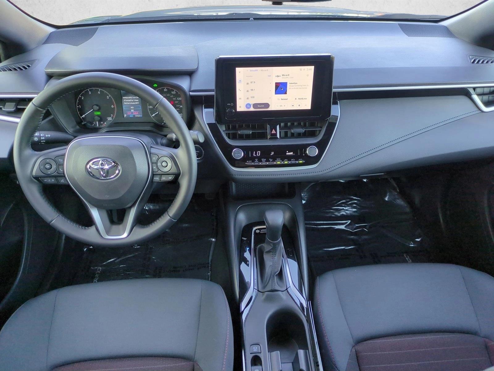 2025 Toyota Corolla SE - Photo 16