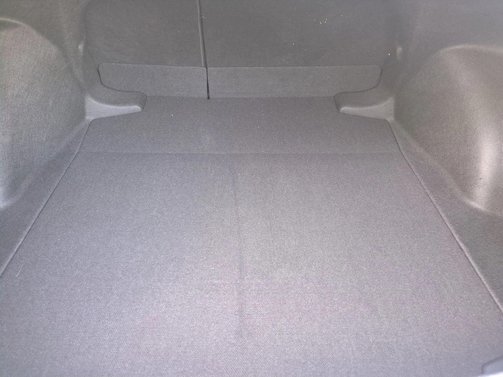 2025 Toyota Corolla SE - Photo 6