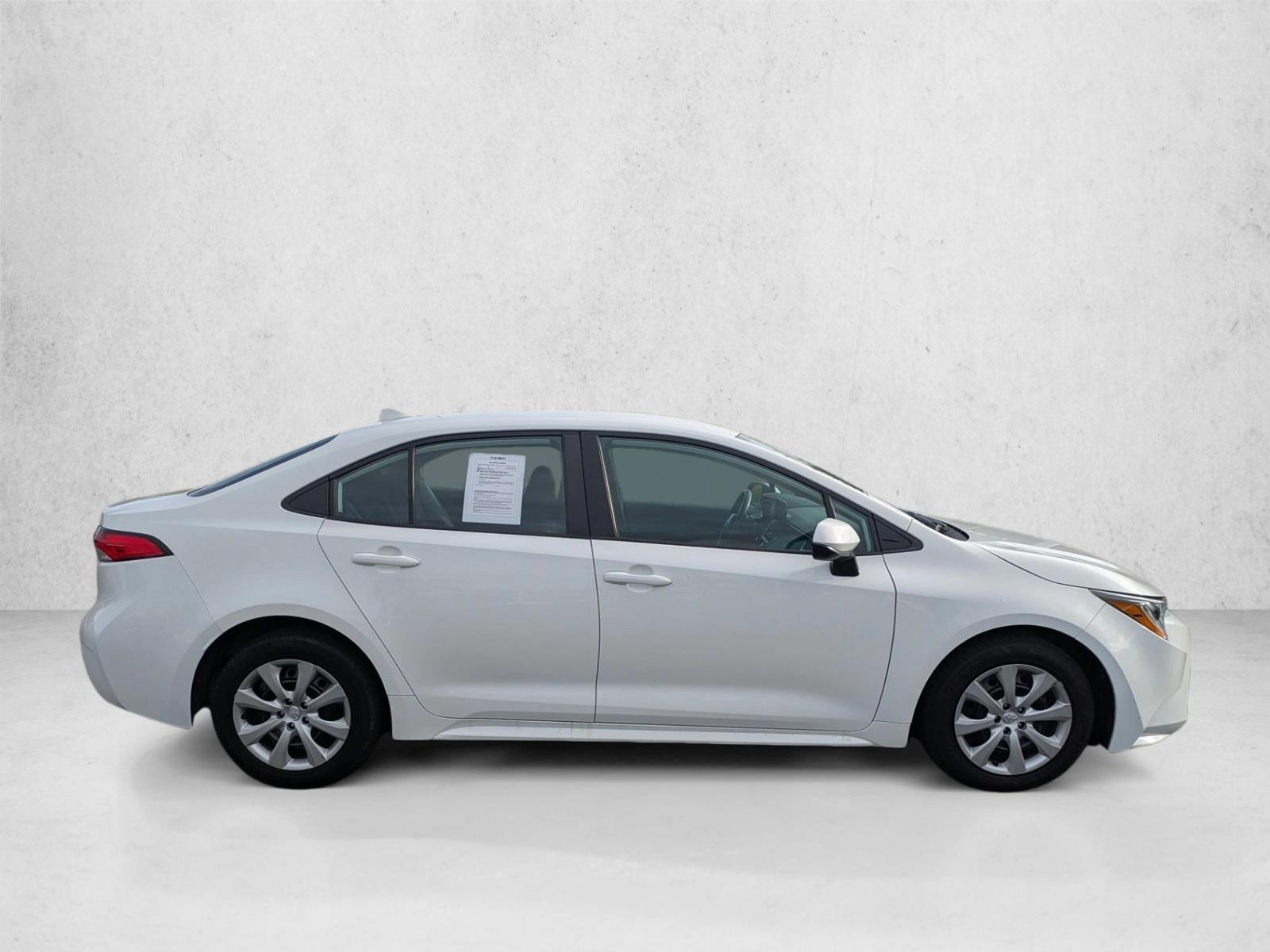 2024 Toyota Corolla LE photo 4