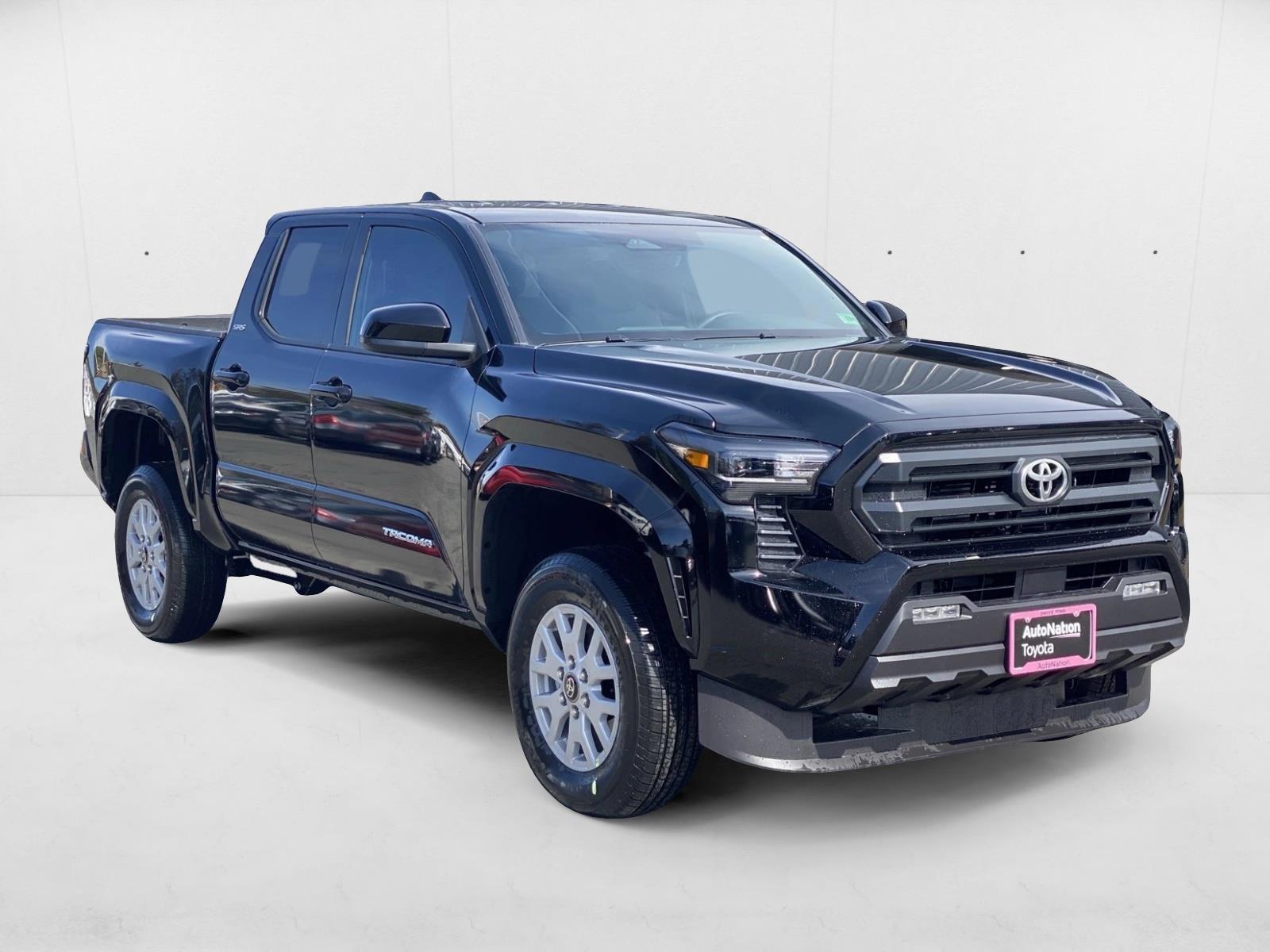 2025 Toyota Tacoma SR5 Double Cab photo 3