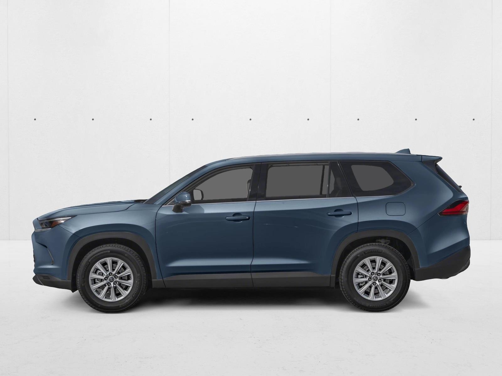 2026 Toyota Grand Highlander XLE photo 3