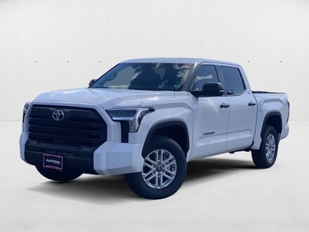 2025 Toyota Tundra SR5 SR5 CREWMAX 5.5