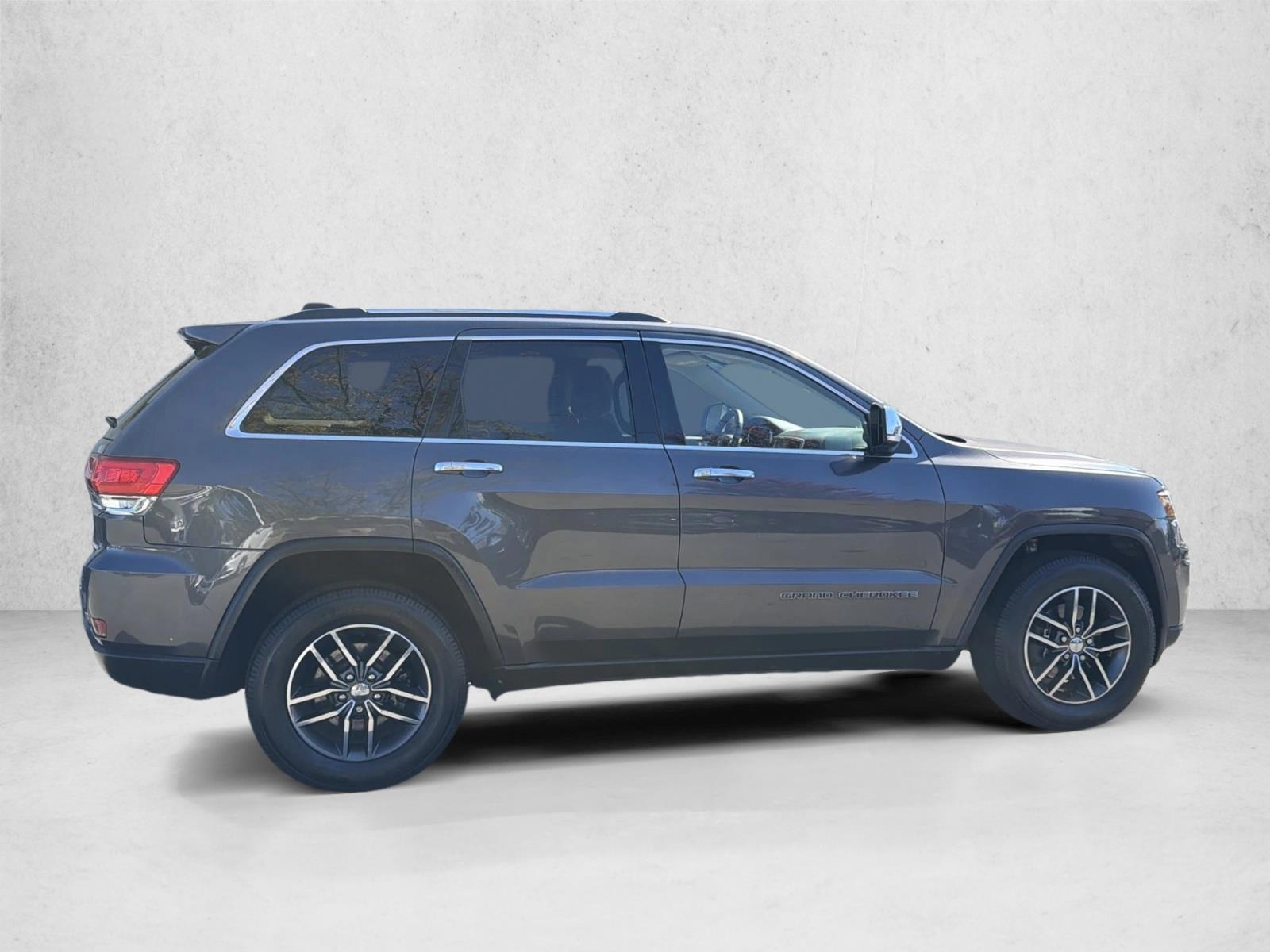 2017 Jeep Grand Cherokee Limited photo 4