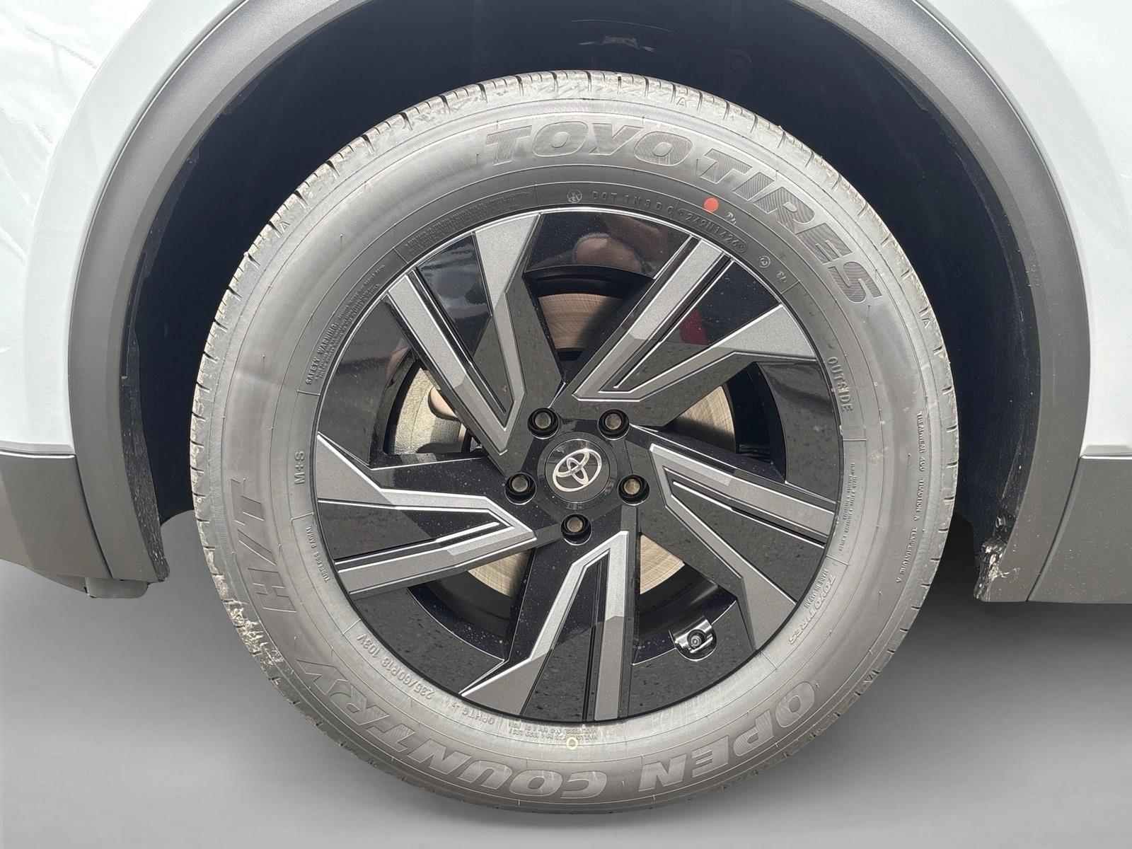 2026 Toyota C-HR SE - Photo 9