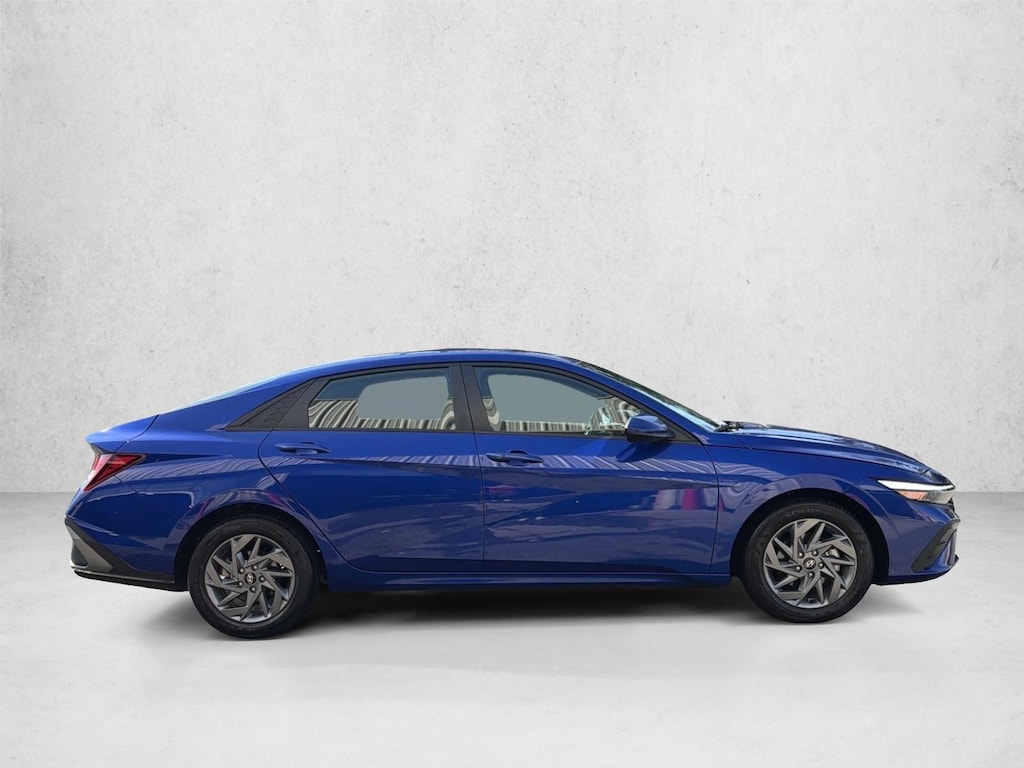 Used 2024 Hyundai Elantra SEL Sedan