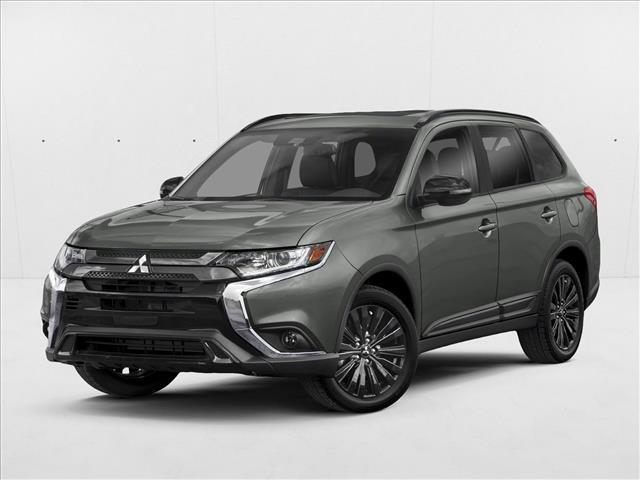 2020 Mitsubishi Outlander LE's photo