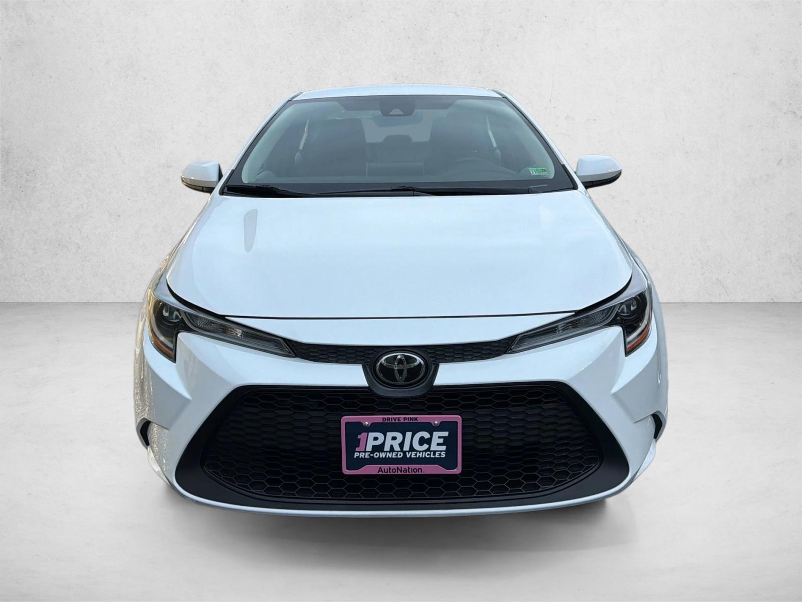 2020 Toyota Corolla LE photo 2