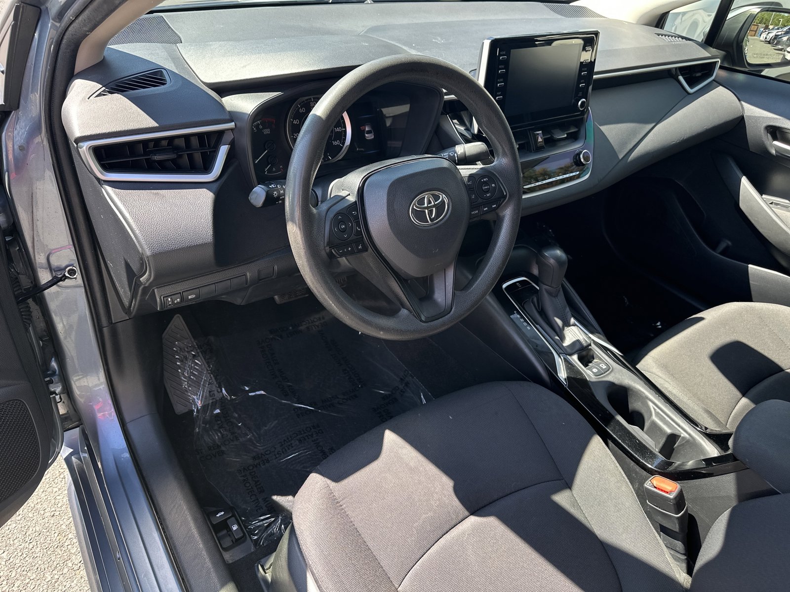 2020 Toyota Corolla LE photo 4