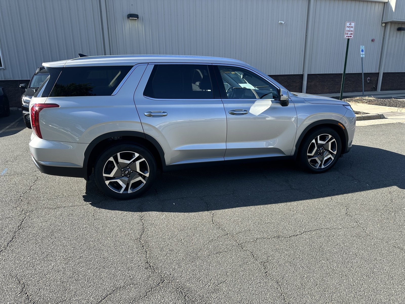 2023 Hyundai Palisade SEL photo 4
