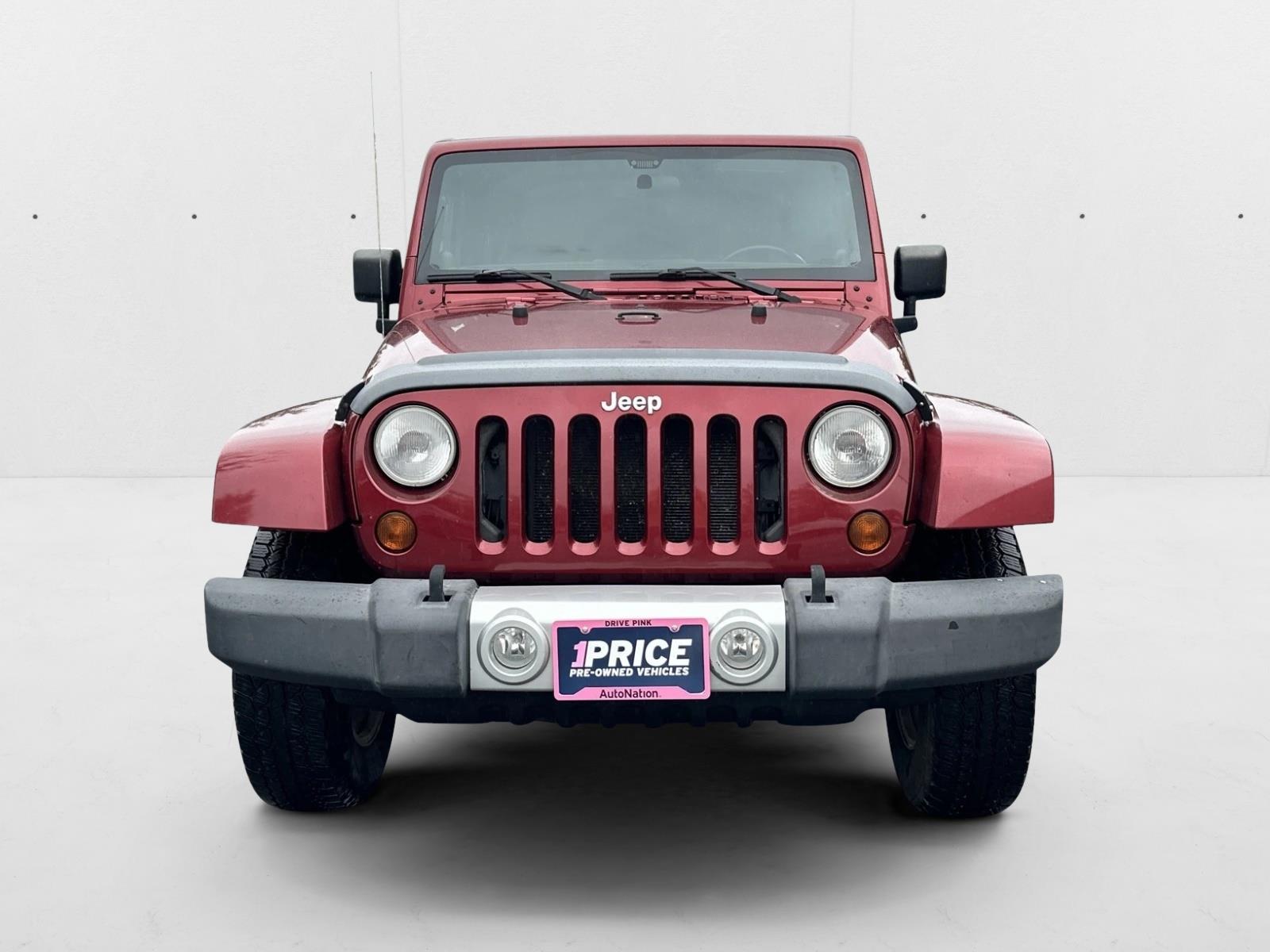 2012 Jeep Wrangler Sahara photo 2