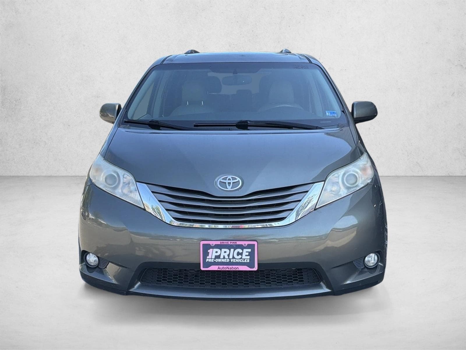 Used 2011 Toyota Sienna XLE with VIN 5TDYK3DC4BS154374 for sale in Leesburg, VA