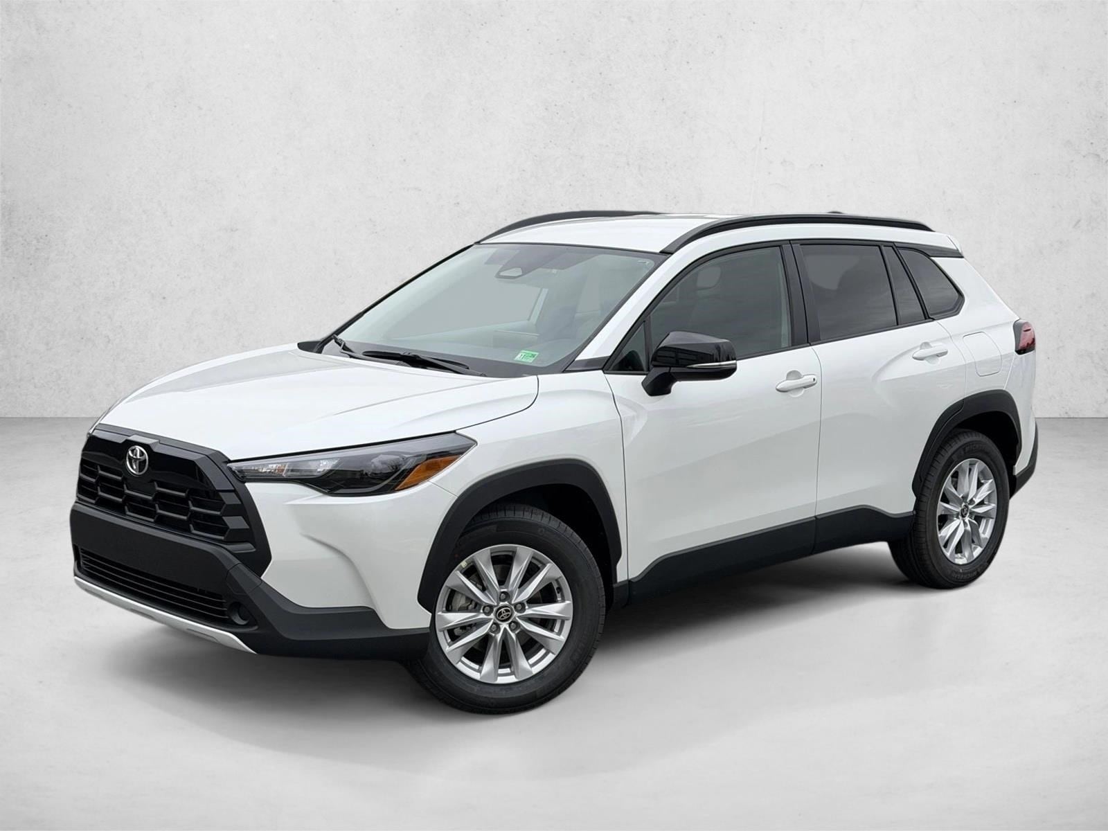 2026 Toyota Corolla Cross LE's photo