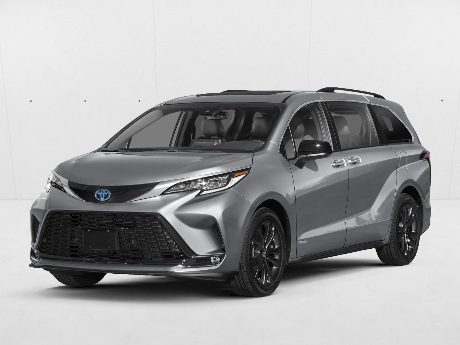 2026 Toyota Sienna XSE's photo