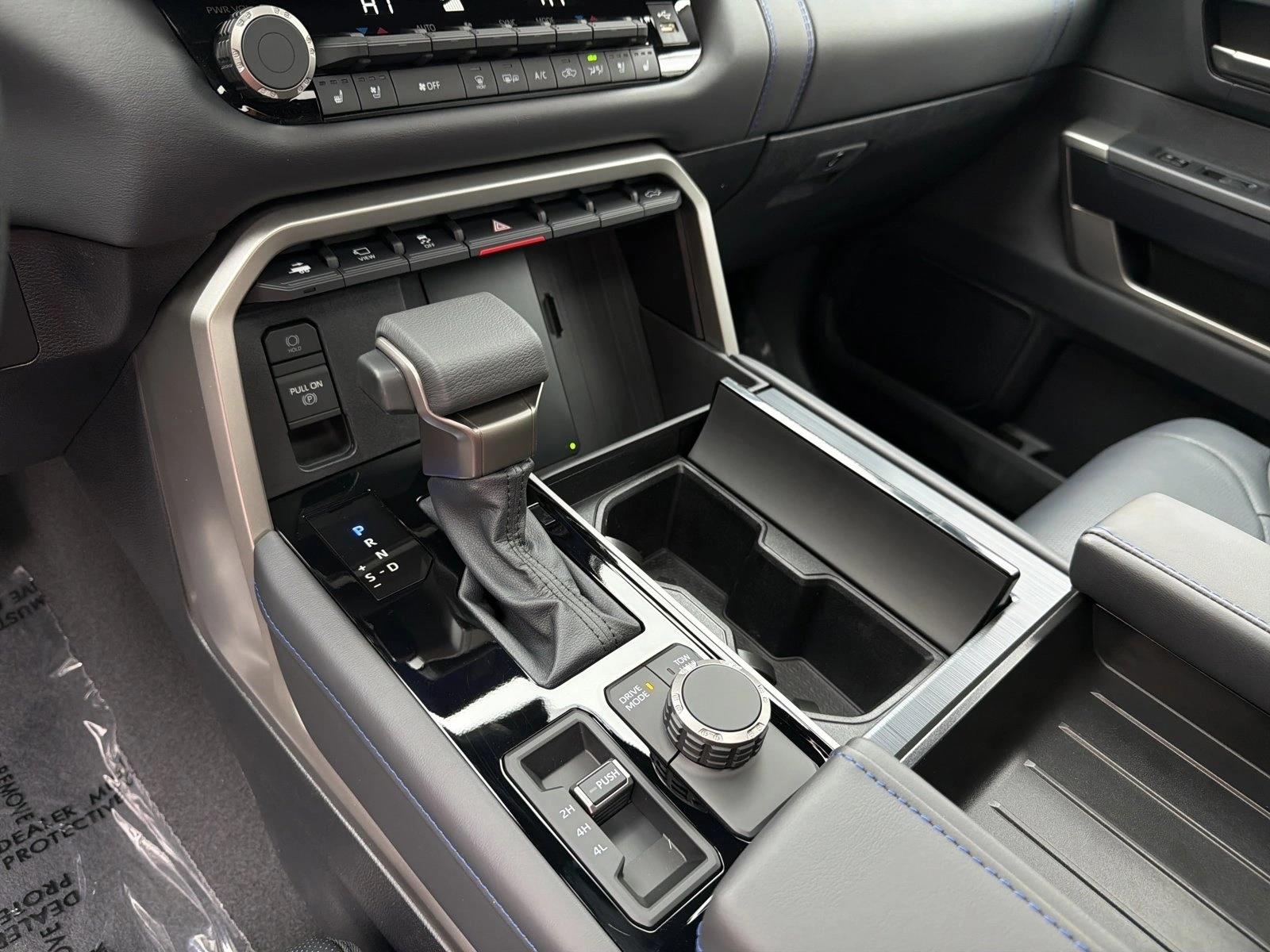 2026 Toyota Tundra Platinum - Photo 18