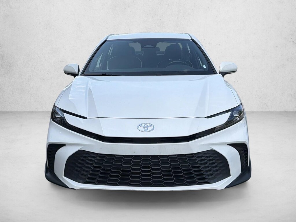 Used 2025 Toyota Camry SE Sedan