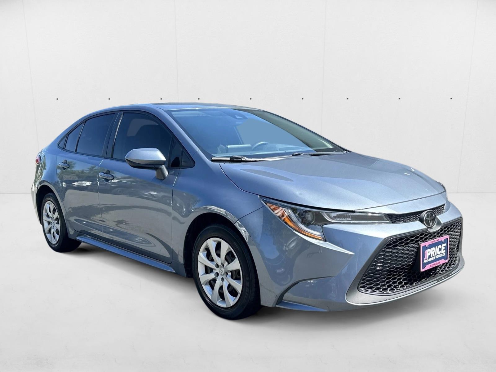 2020 Toyota Corolla LE photo 2