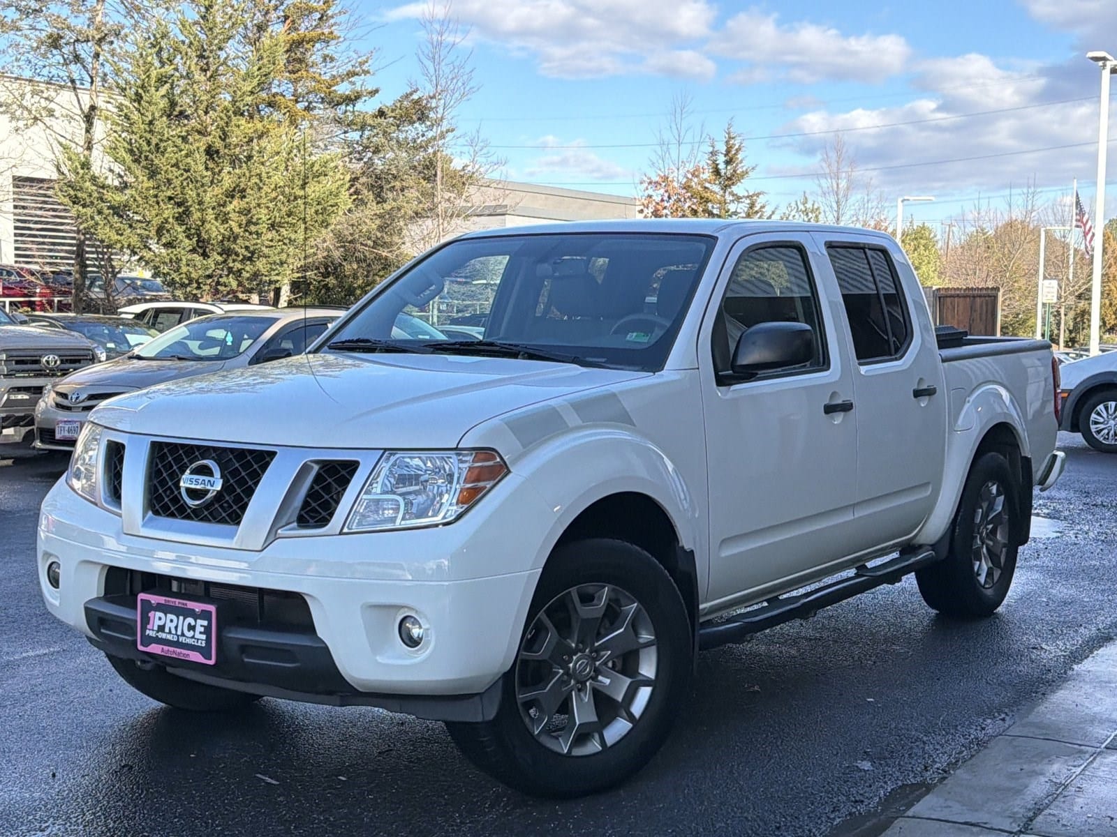 2021 Nissan Frontier SV's photo