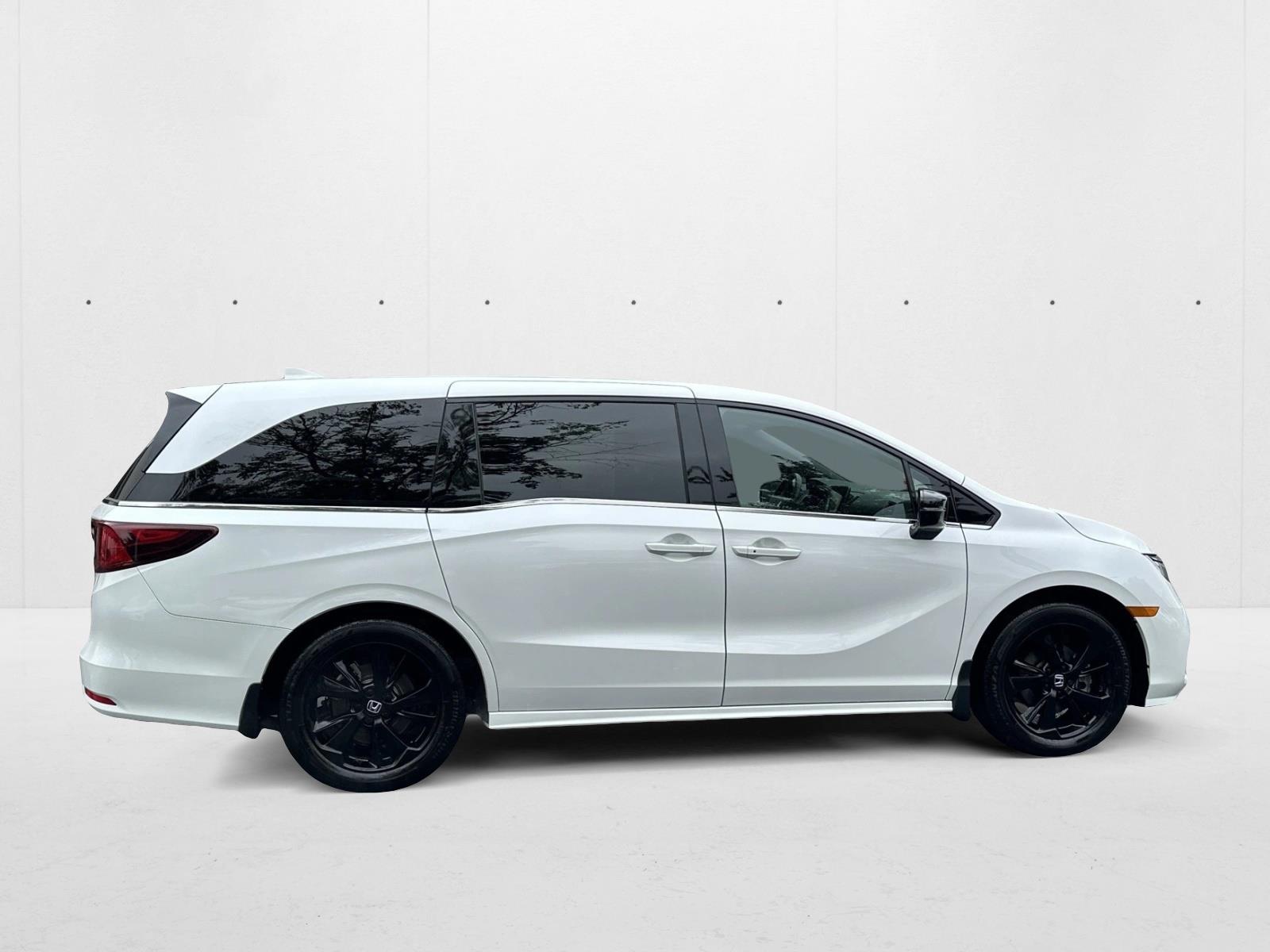 2024 Honda Odyssey Sport photo 4
