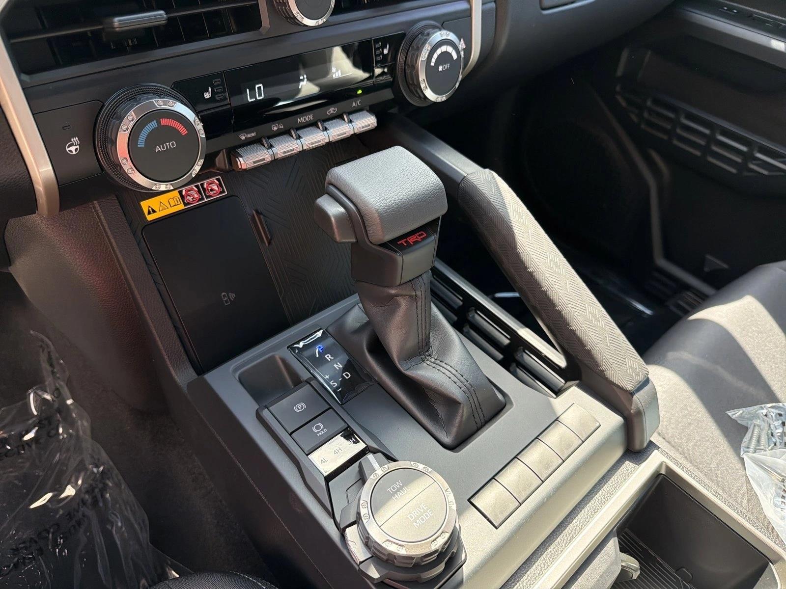 2026 Toyota Tacoma TRD Sport - Photo 18