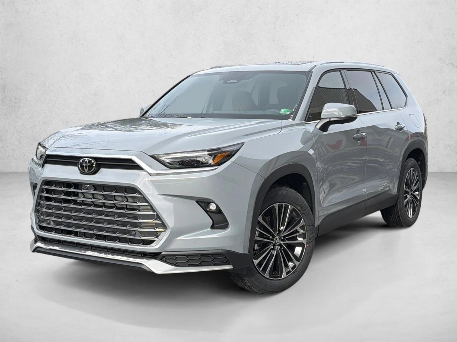 2026 Toyota Grand Highlander Platinum's photo