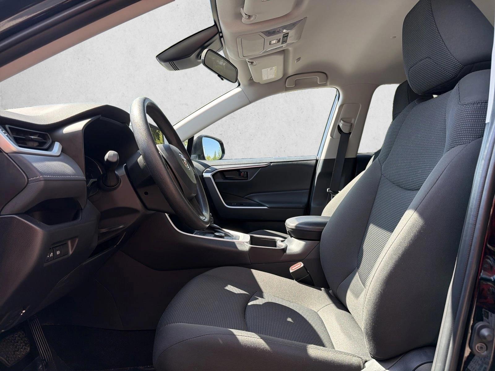 2025 Toyota RAV4 LE - Photo 10