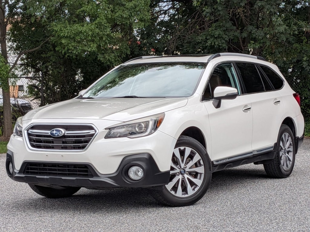 Used 2018 Subaru Outback 2.5i Touring with Starlink SUV