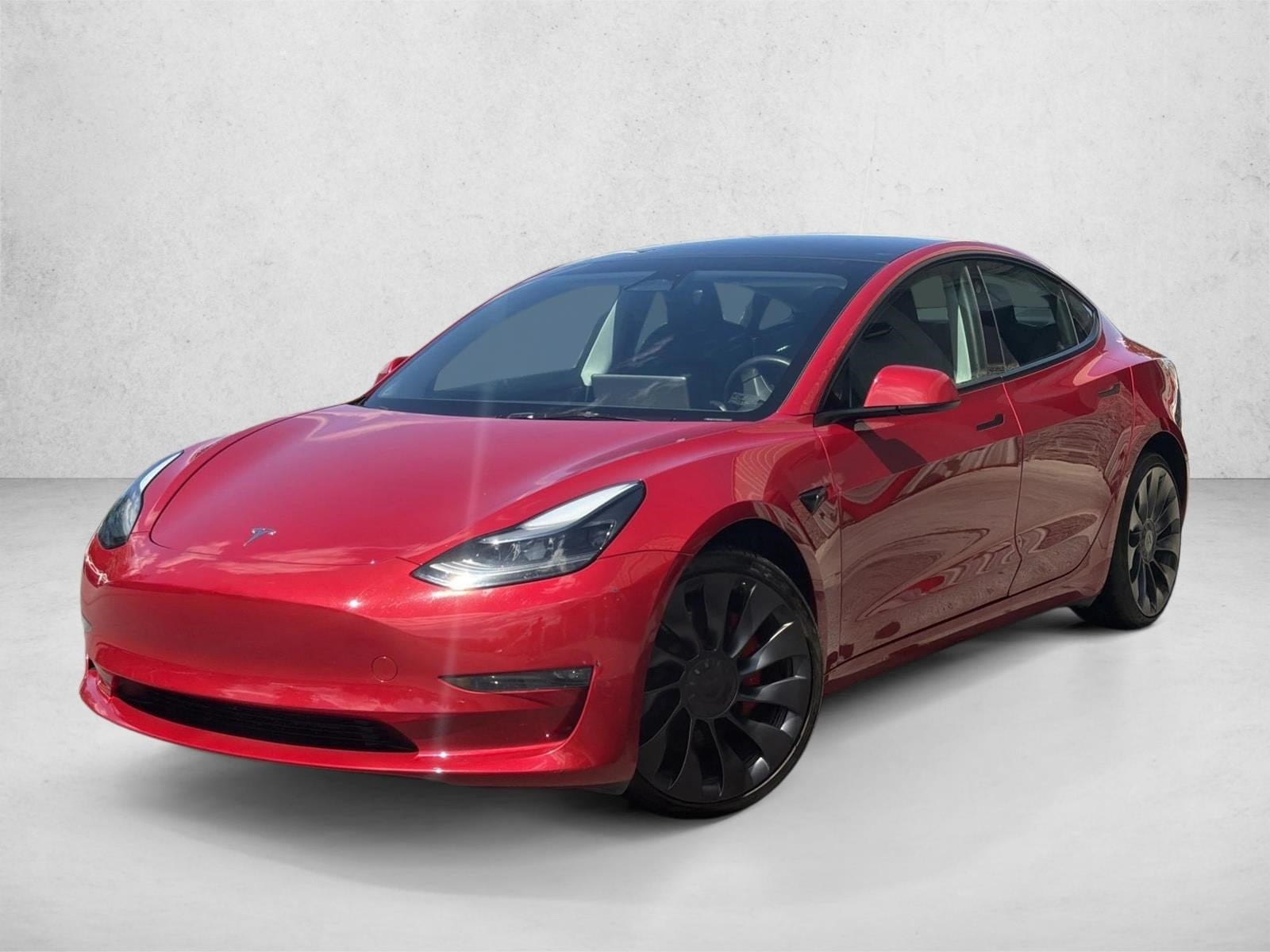 2023 Tesla Model 3 Performance's photo
