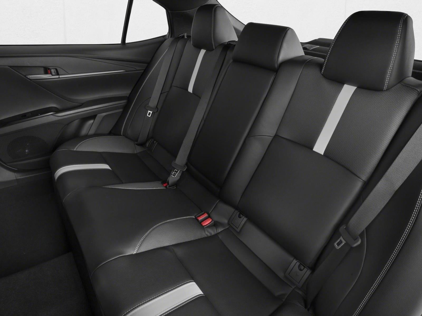 2026 Toyota Camry SE - Photo 9